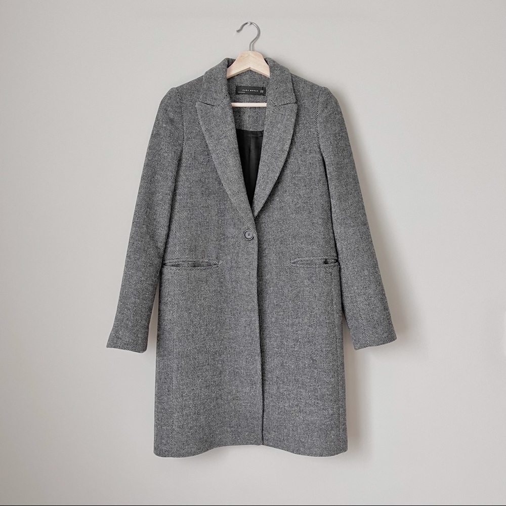 {Zara} Grey Coat with Lapel Collar